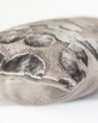 Designers Guild Kissen Iridato Moleskin Taupe Dekokissen Samt Grau Cushion Muster