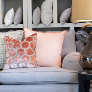 Kissenhülle in pink aus Samt 4 Größen Schicke Deko auf Couch oder Bett 