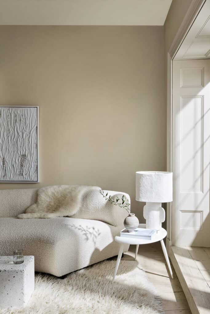 Little Greene Wandfarbe Silent White Pale 328